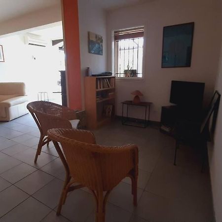 La Maison Bleue De Doudou - Coeur De Village Castera-Verduzan Luaran gambar